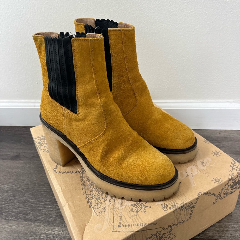 Free People Chelsea Boot